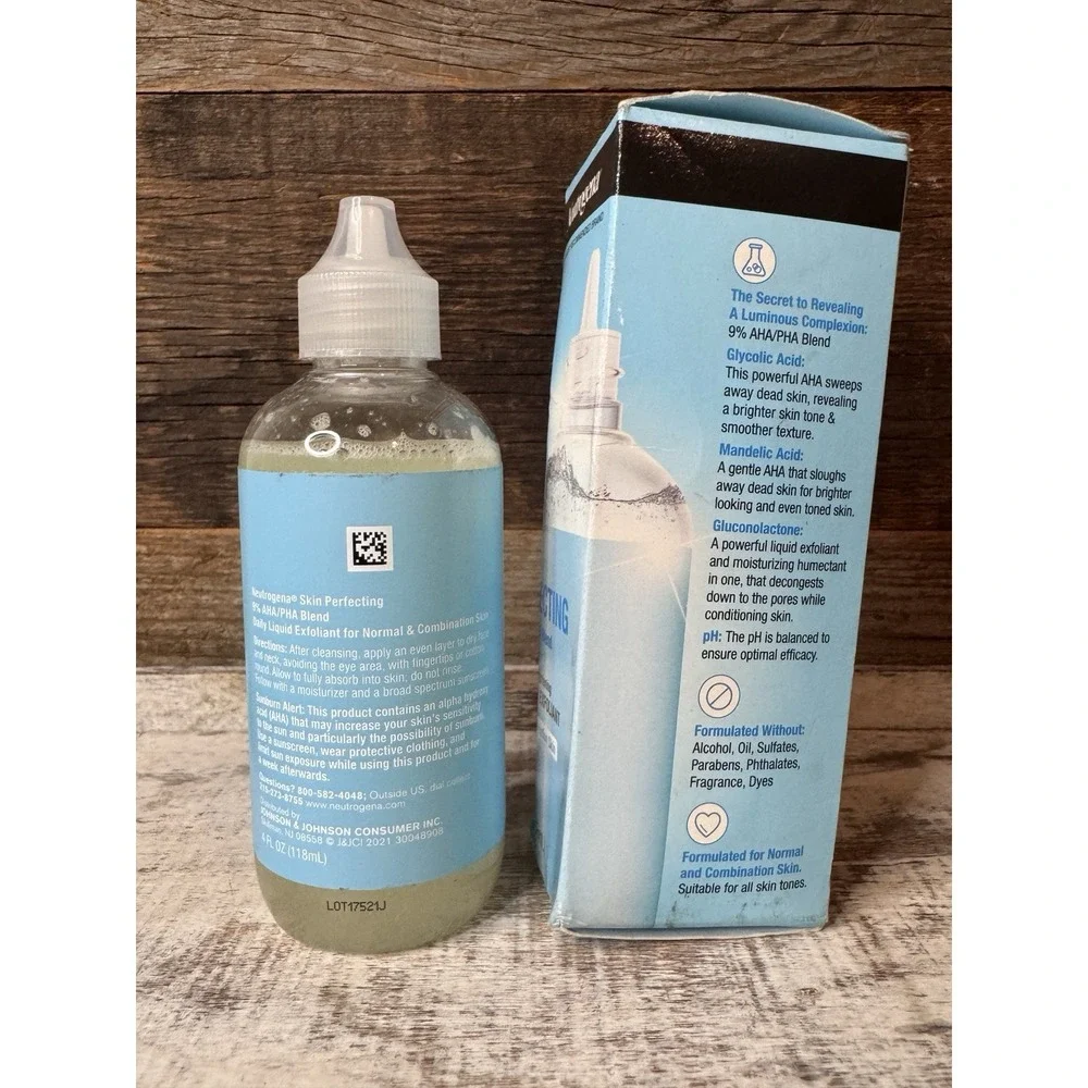 Neutrogena Skin Perfecting‎ Daily Liquid Exfoliant 4 fl oz | NIB | MSRP = $19